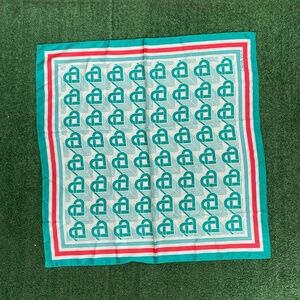 Casablanca scarf